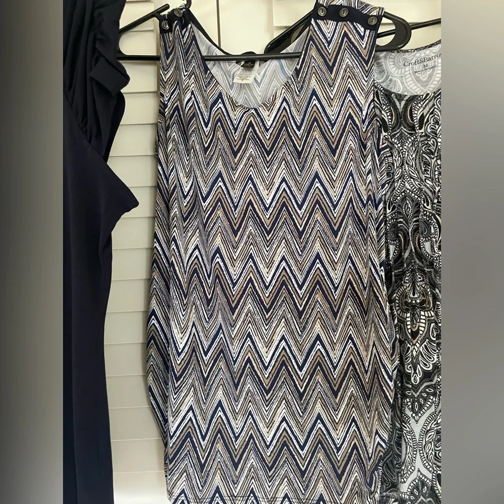 Bundle of FIVE‎ Medium women’s blouses